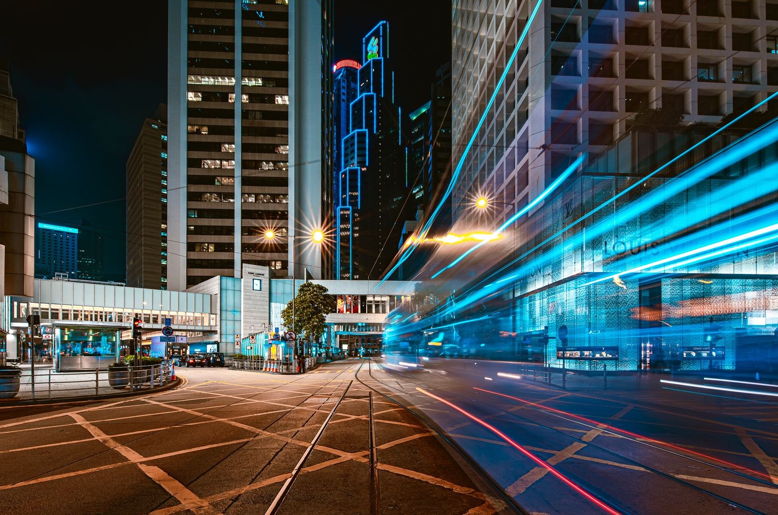 City-night commercial project frame